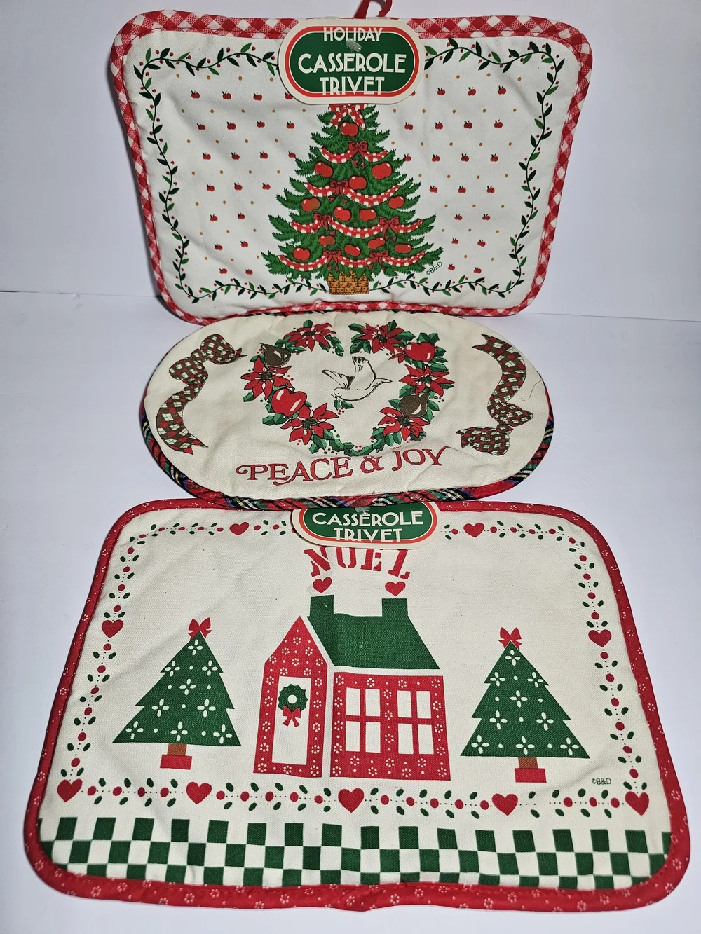 Vintage Tuesday Morning Christmas Holiday Fabric Trivet Pads Lot of 3 Holders
